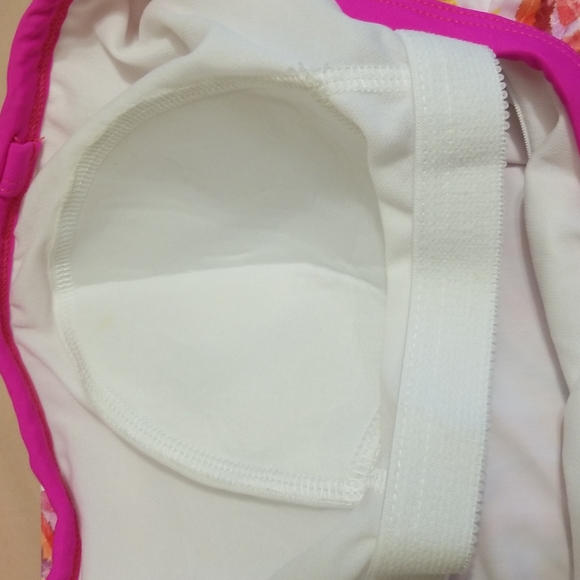 Two Piece Swimsuit - Picture 7 of 8